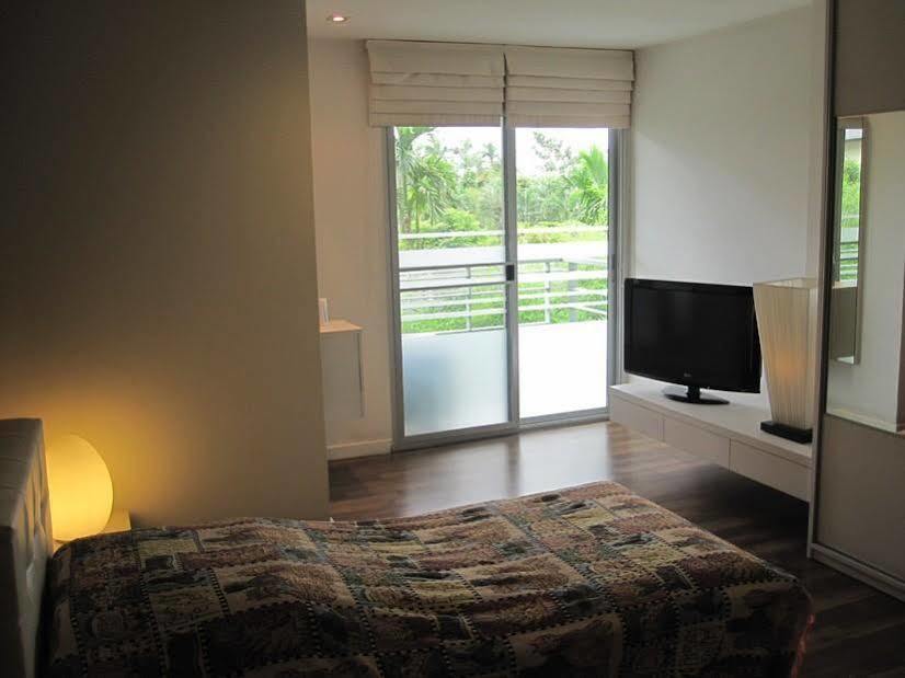 The Room @Sukhumvit79 Bangkok Exterior foto